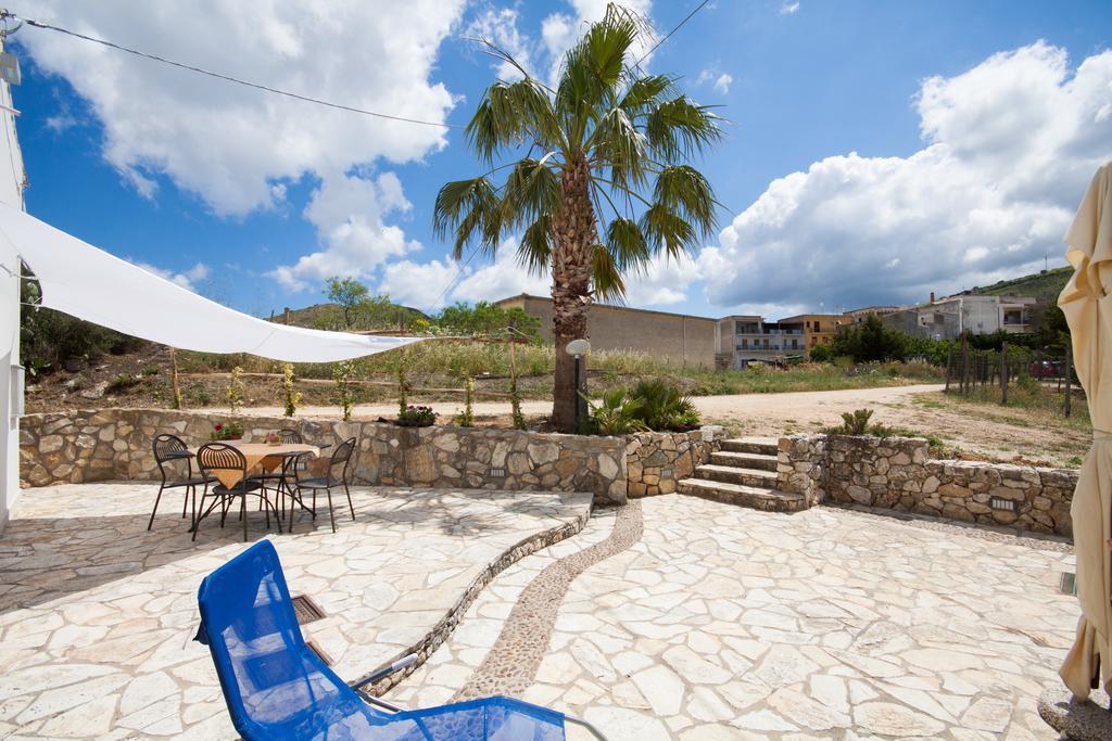 Antico Casale Siciliano Guest House Balata di Baida Exterior foto