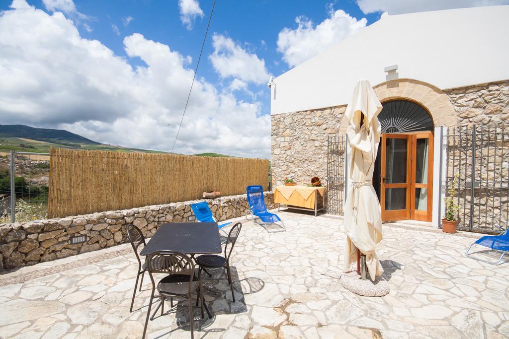 Antico Casale Siciliano Guest House Balata di Baida Exterior foto